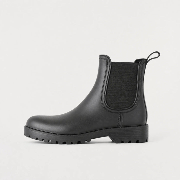 Black Chelsea wellies in black, product photo, side view