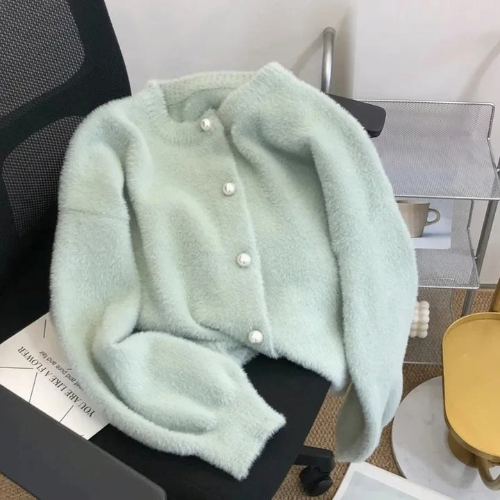 Cropped fluffy cardigan in mint green with pearl buttons